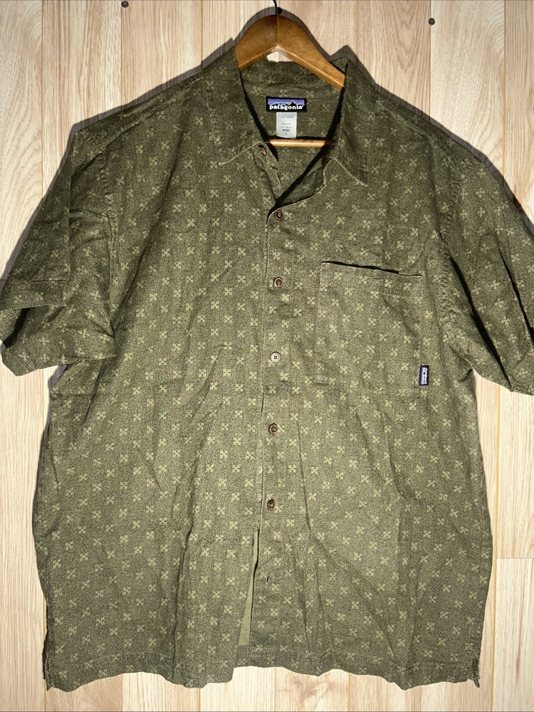 Vintage Patagonia Men’s Large Olive Geometric Abstract Print Short Sleeve Hemp