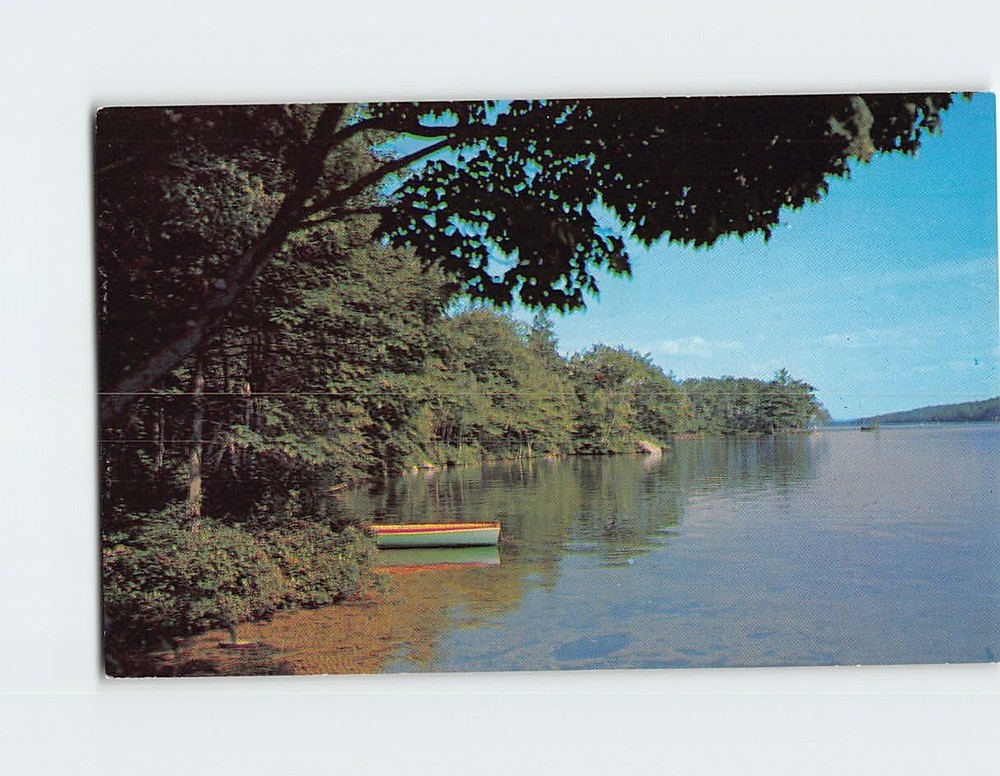 Postcard Boat in the Lake Nature Scene