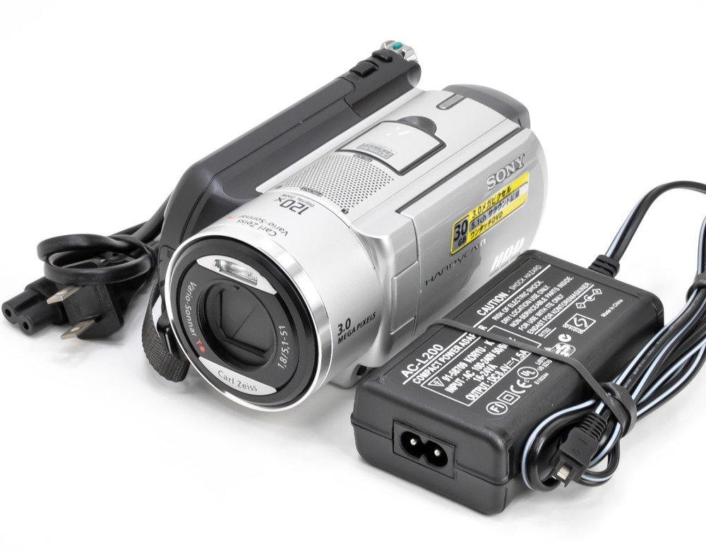 Near Mint Sony Handycam DCR-SR100 30GB 120x Digital Zoom HDD Camcorder Nightshot