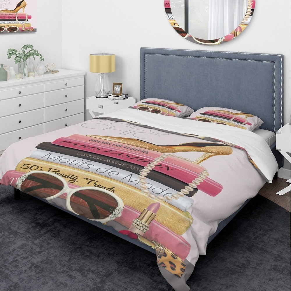 Designart 'Paris Style II Gold and Black Tres Chic' Glam