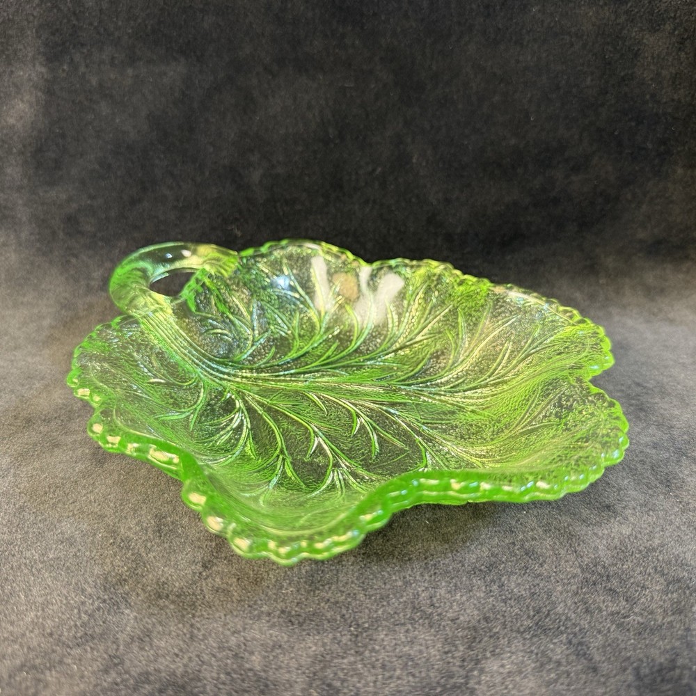 Vintage Uranium Glass Depression Era Lettuce Cabbage Dish