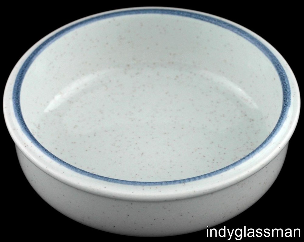 Mikasa (Japan) CORDON BLEU CG500 Soup & Cereal Bowl NMC (2 left)