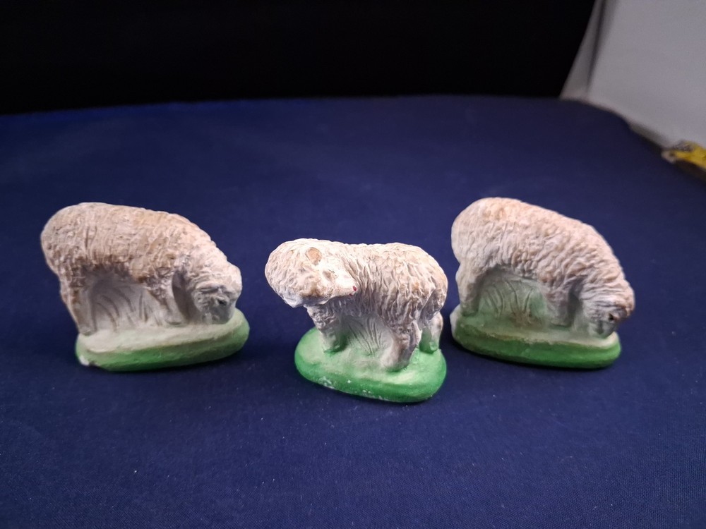 Vintage Nativity Plaster Chalkware SHEEP w/ Green Base Lot Of 3 Figures  *20