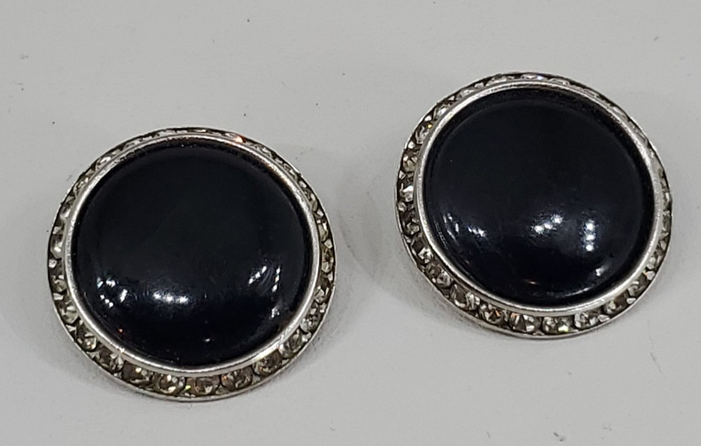 Vintage Lisner Rhinestone Black Glass Round Clip On Earrings