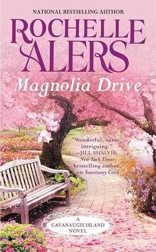 Magnolia Drive (Cavanaugh Island, 4) - Paperback, by Alers Rochelle - Acceptable