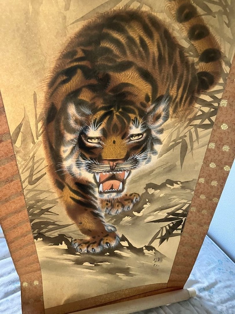 Tiger and Rainbow Hanging Scroll with Box Art Japanese Calligraphy