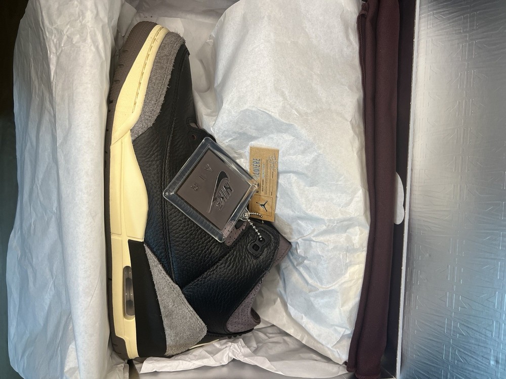 Size 9.5M/11W - Air Jordan 3 Maniere “While You Were Sleeping”