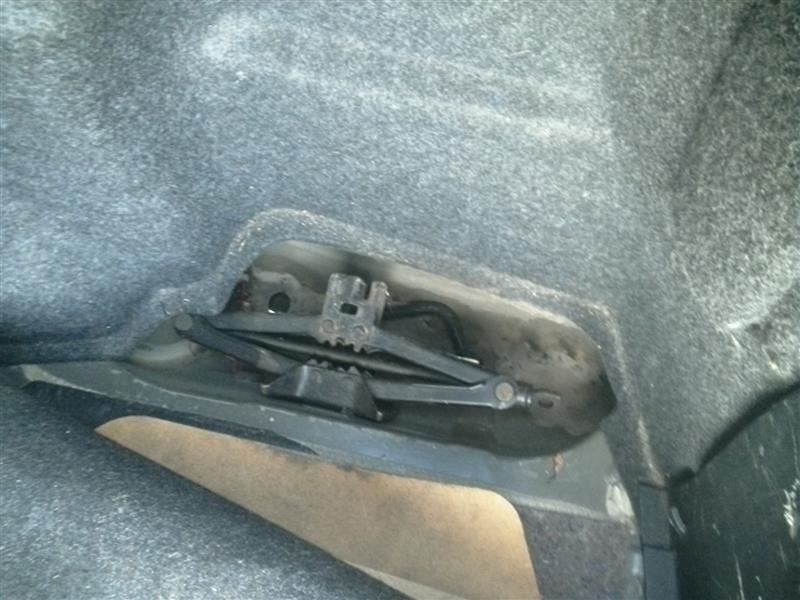 CAMRY     2006 Jack 282134191 NO FOAM TRAY NO SPARE TIRE