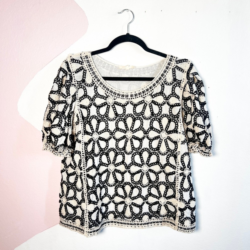 Anthropologie Solitaire Crochet Top Floral White Black Boho Cottagecore Large