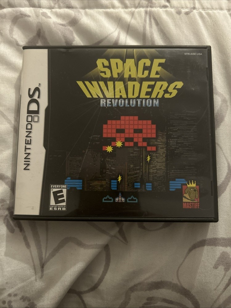 Space Invaders Revolution Nintendo DS CIB Complete w Manual *Tested & Working*