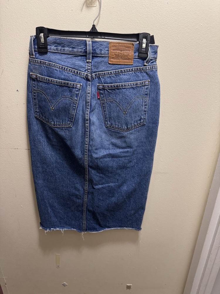 Levi's Medium Blue High-Rise Denim Pencil Skirt size 26