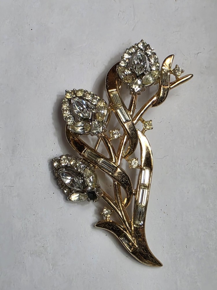 Vintage Trifari crown Alfred Philippe flower rhinestone brooch