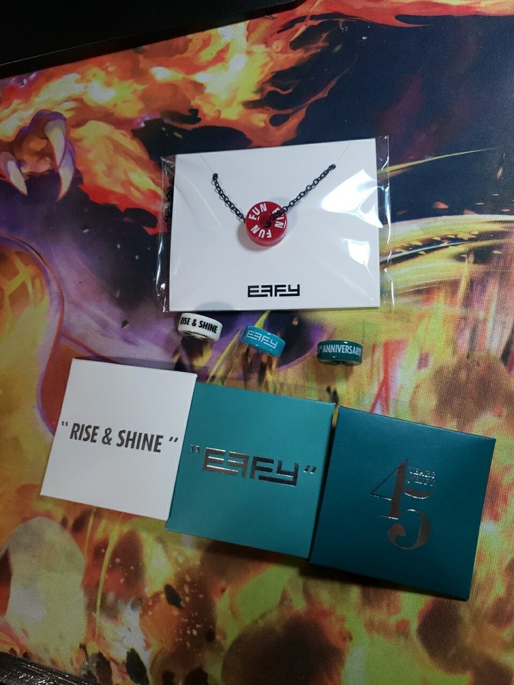 NEW! 2024 CARNIVAL CRUISE COLLECTIBLE BARREL NECKLACE W/ 3 Extra Barrels!