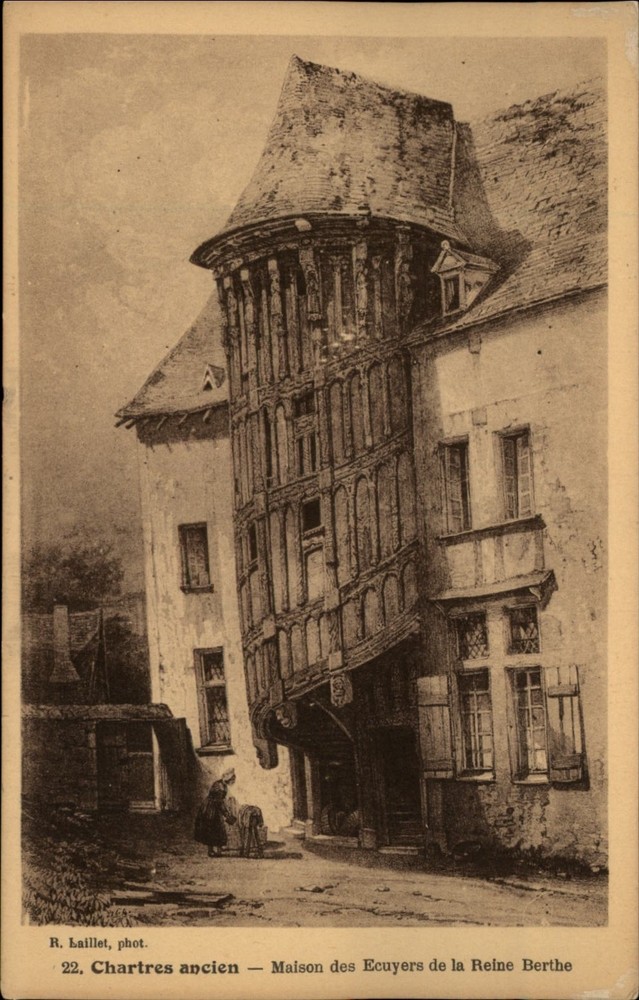 Maison des Ecuyers de la Reine Berthe Chartres France vintage postcard b640