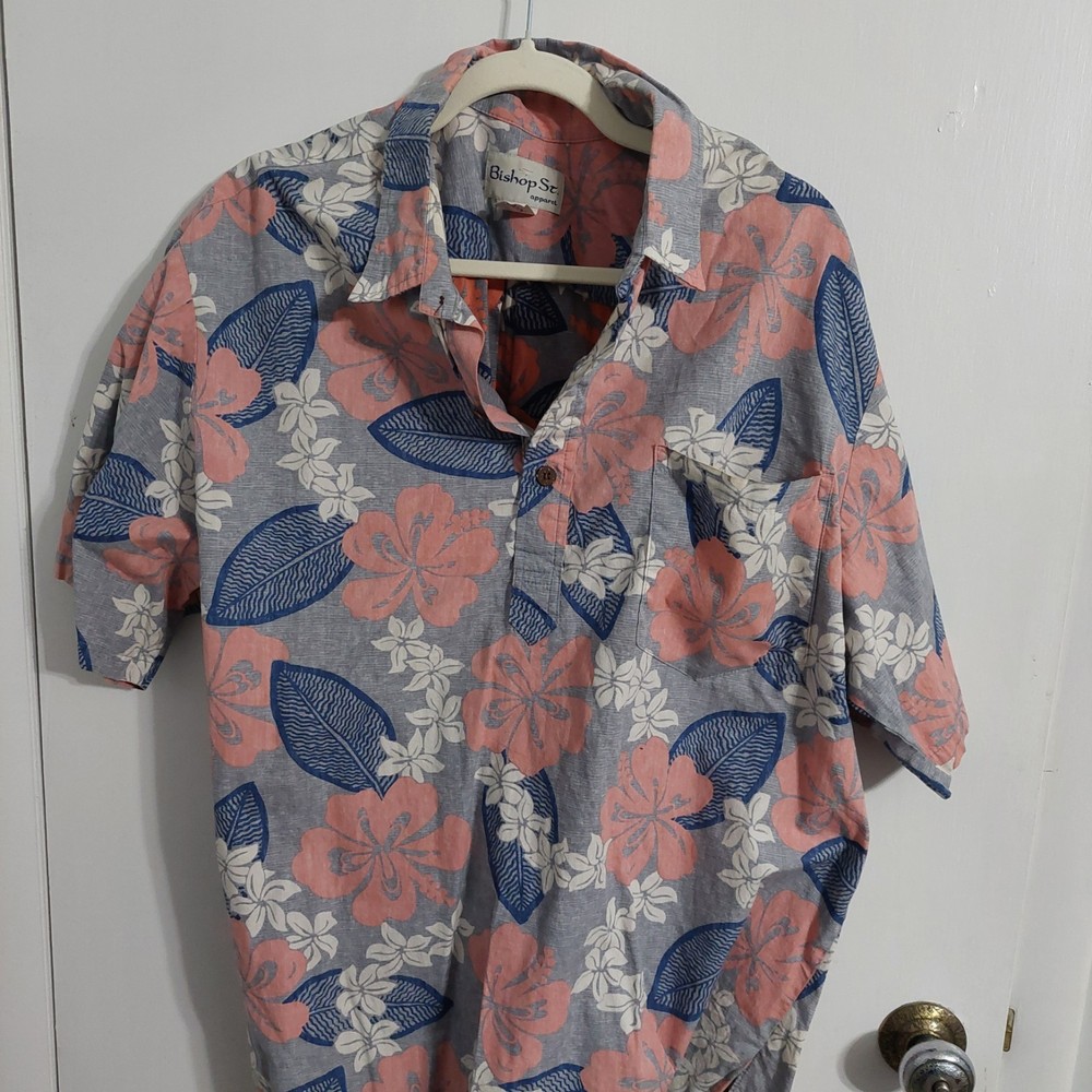 Bishop St. Cotton Floral Gray Pink Blue Button-Up Shirt.