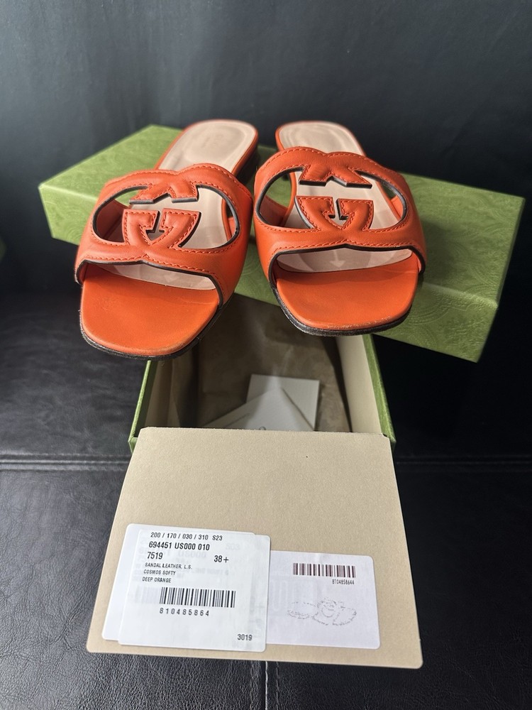 Authentic Gucci GG Orange Rubber Slide Sandals Women’s Size 9 with Original Box Pre-Owned