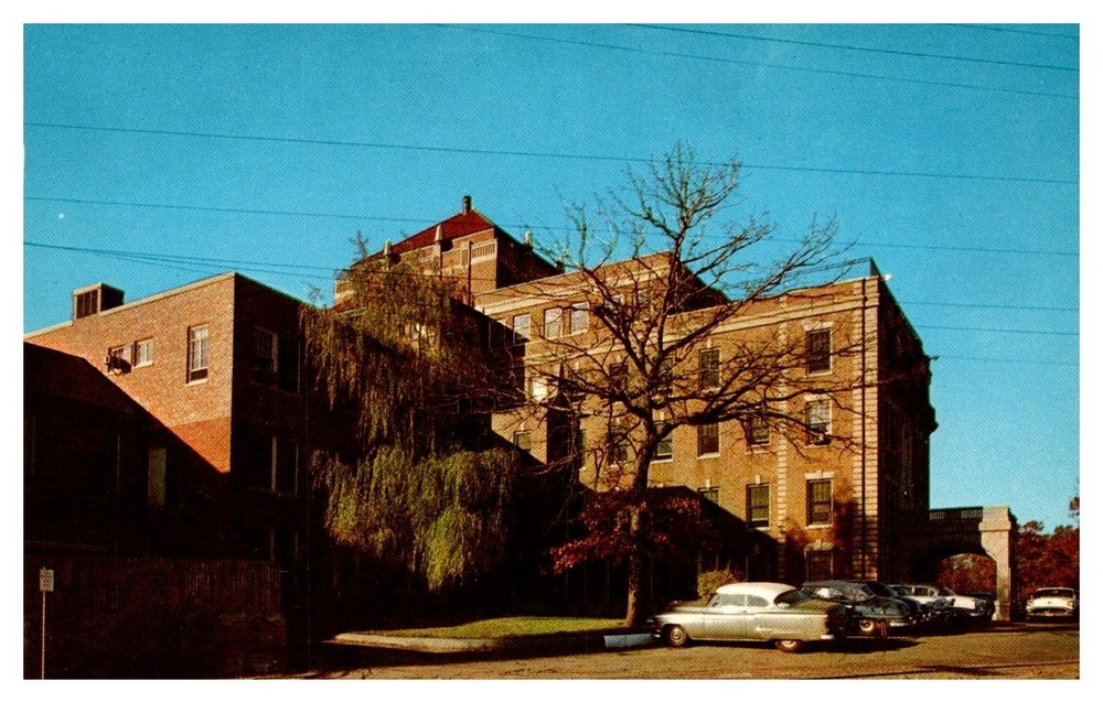 1950s Malden Hospital Building Malden Massachusetts Vintage Postcard