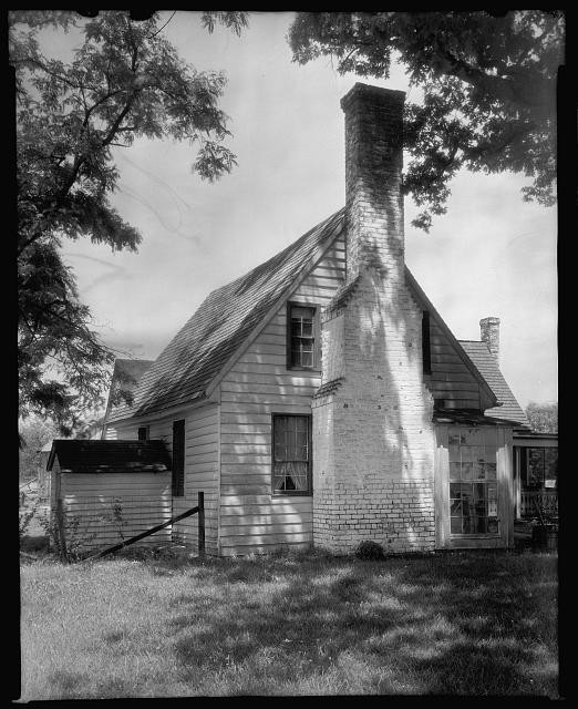 Photo:Spotsylvania County Virginia Oak Cottage 1935 Historic House Chimney