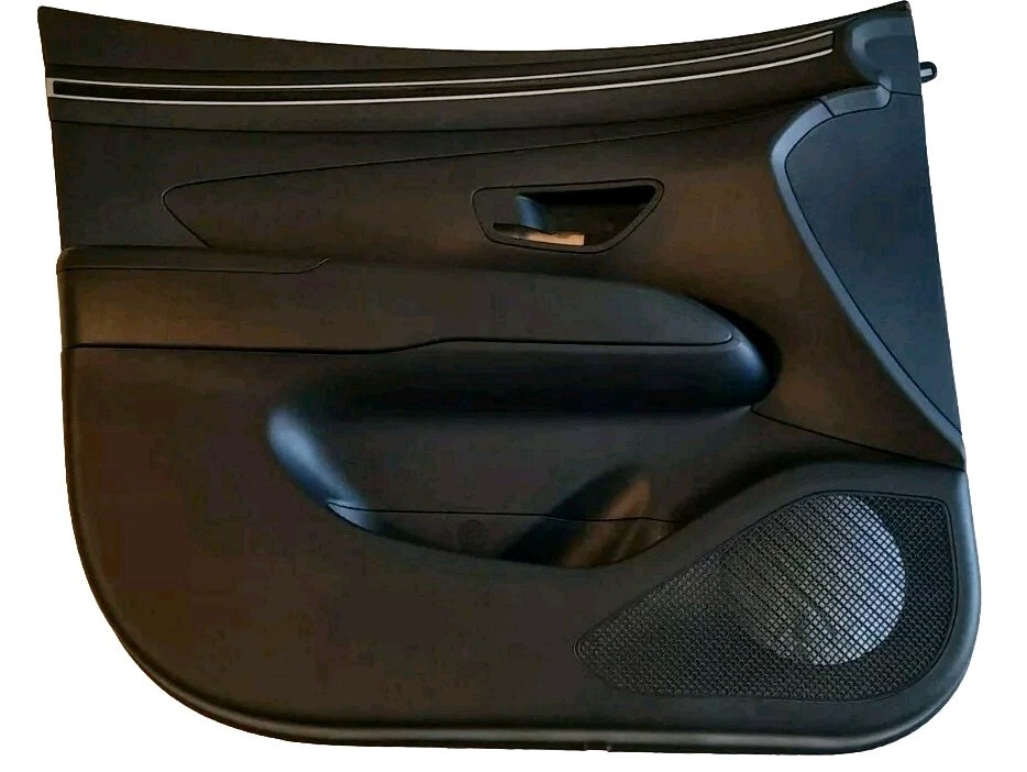 2022-2024 HYUNDAI TUCSON FRONT DRIVER SIDE INTERIOR DOOR TRIM PANEL. OEM.