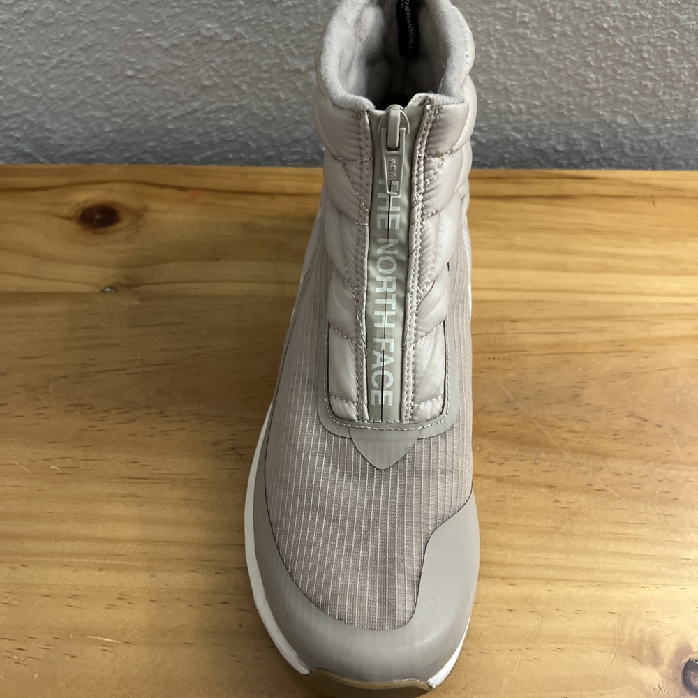 Amputee The North Face Women's Size 10 , TAN/ White RIGHT SHOE ONLY