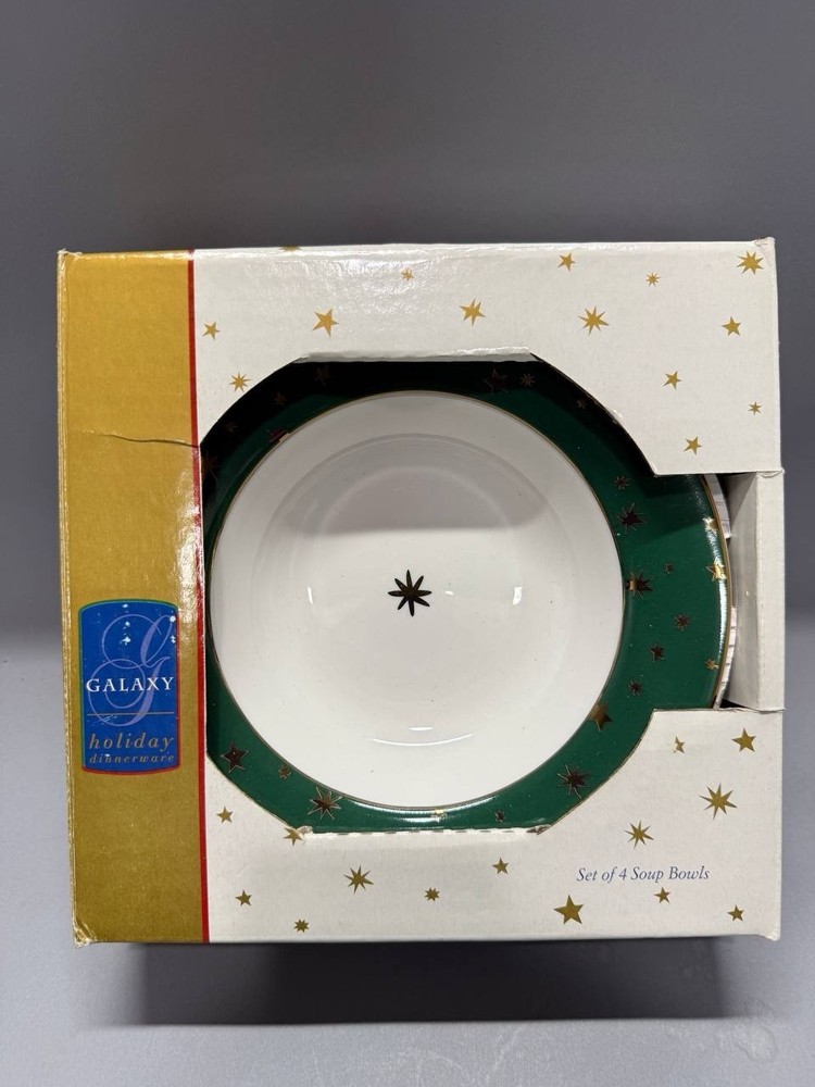 Vintage Sakura Galaxy Holiday Dinnerware Green Soup Bowls Set of 4 New in Box