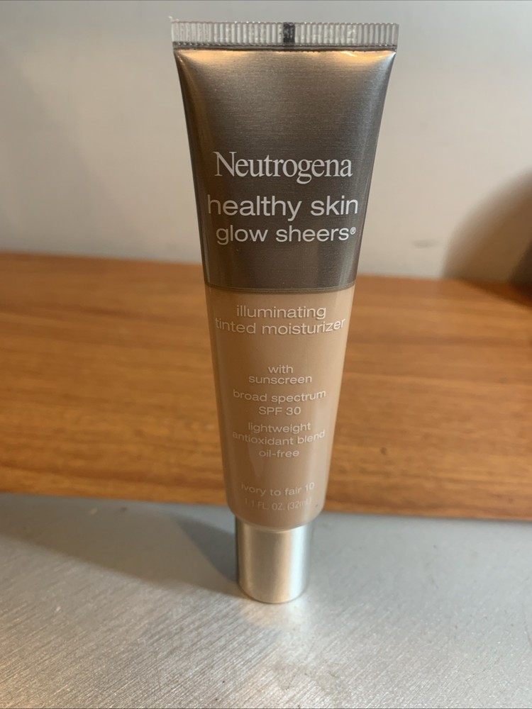 Neutrogena Healthy Skin Glow Sheers SPF 30 Tinted Moisturizer for Fair Skin