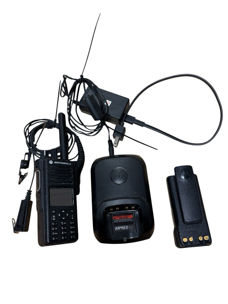 Motorola XPR 7550e With Charger And Extra Battery READ DESCRIPTION