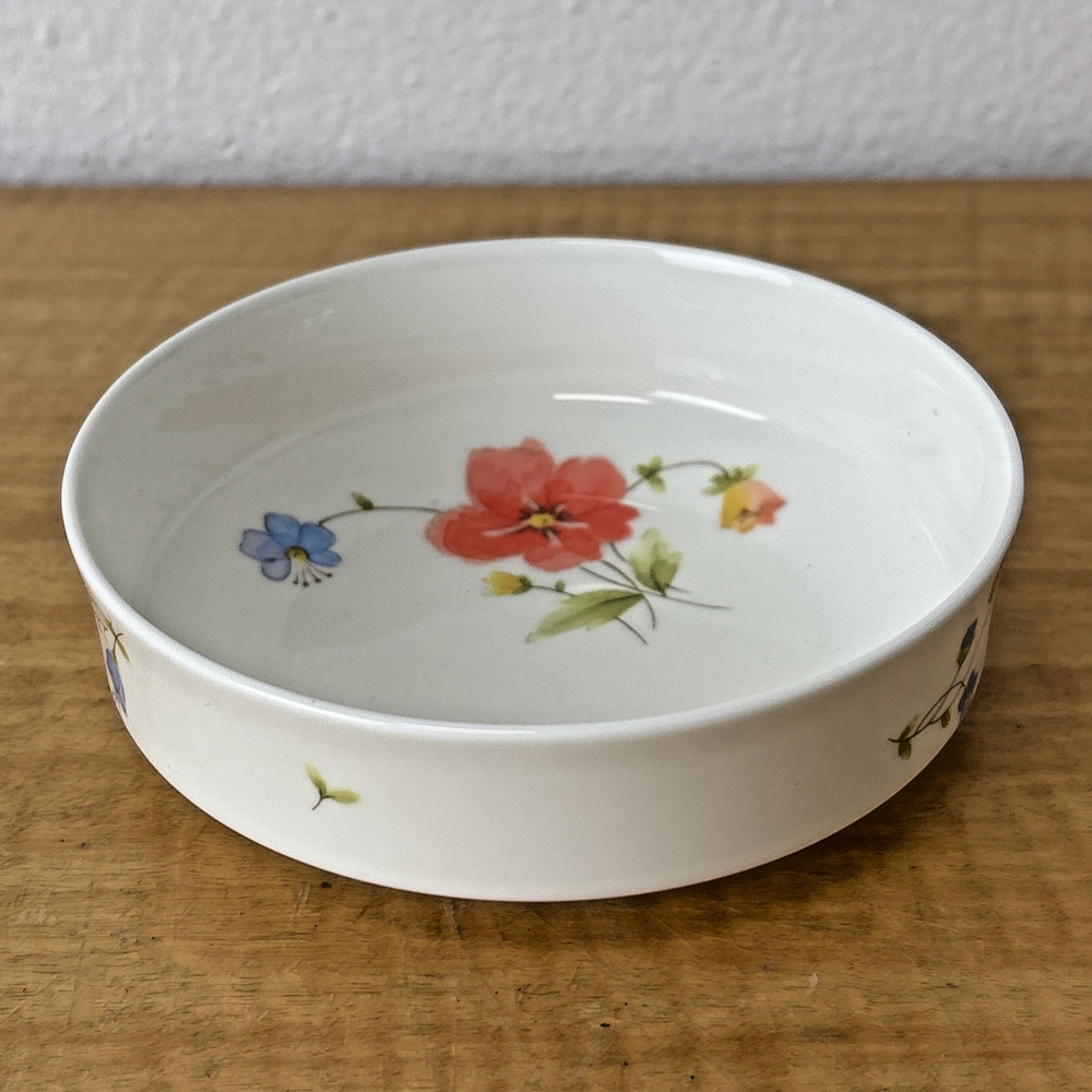Mikasa Bone China  JUST FLOWERS A4182 Fruit Bowl 5