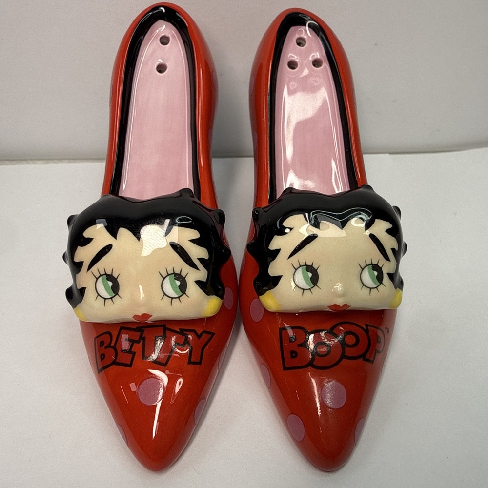 Betty Boop Salt And Pepper Shakers Hand Painted In Original Box