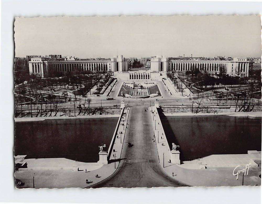 Postcard Palais de Chaillot Paris France