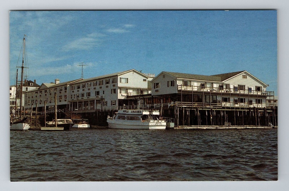 Boothbay Harbor ME-Maine, Fisherman's Wharf Inn And Motel, Vintage Postcard