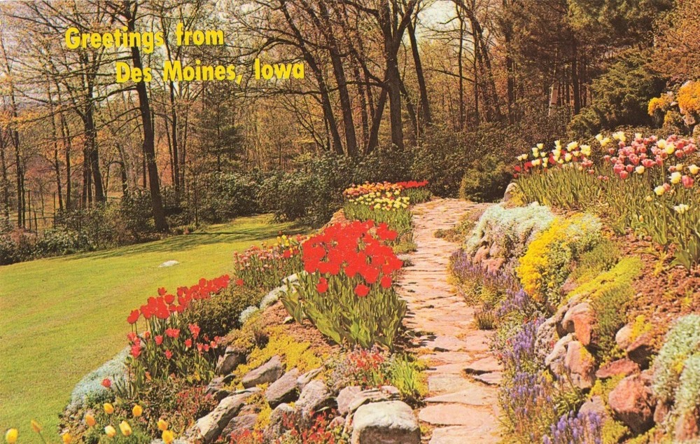 Greetings from Des Moines Iowa IA - Beautiful Flowers - Postcard