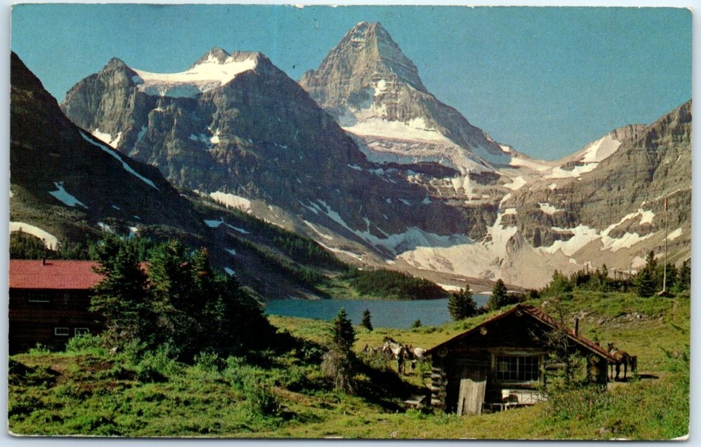 Postcard - Mount Assiniboine and Lake Magog - Canada