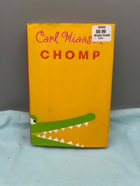 Chomp by Carl Hiaasen 2012 First Edition Hardcover