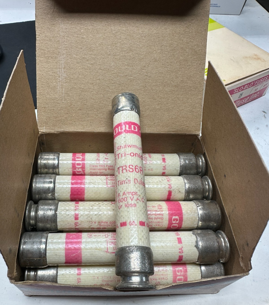 [BOX OF 10] GOULD Shawmut TRS10R Tri-Onic Time Delay Fuses 10A 600v Class RK5