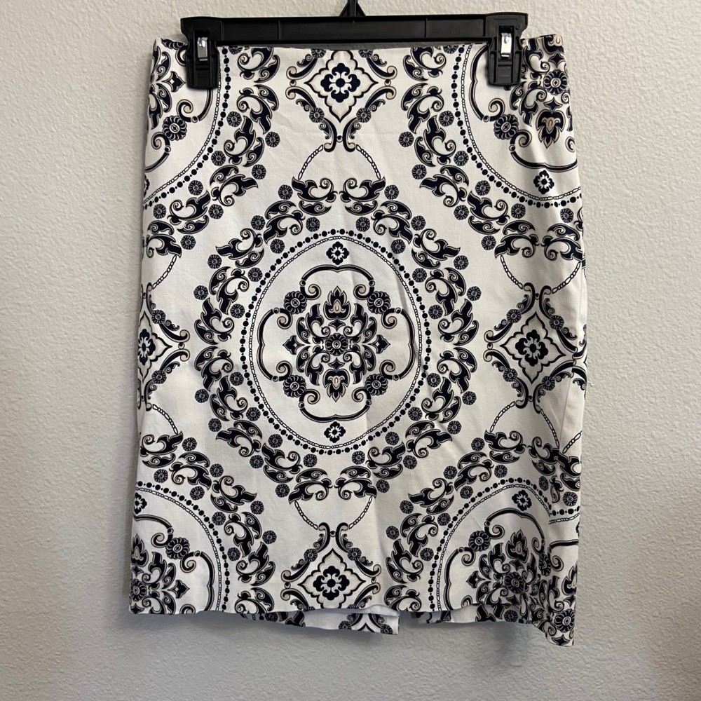 White House Black Market Skirt Pencil 6 Black White Damask Print Career Read