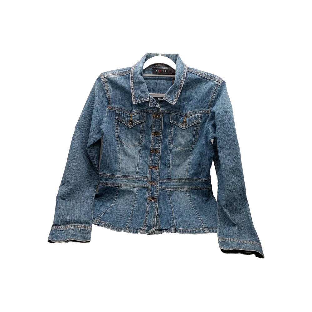 Axcess Woman's Stretch Blue Denim Jacket Size Large Has Patches On Back Read