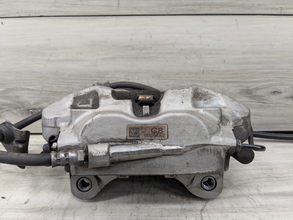 NOTE* OEM BMW G05 G06 40 G20 G22 G23 G26 G30 Front Right Passenger Brake Caliper
