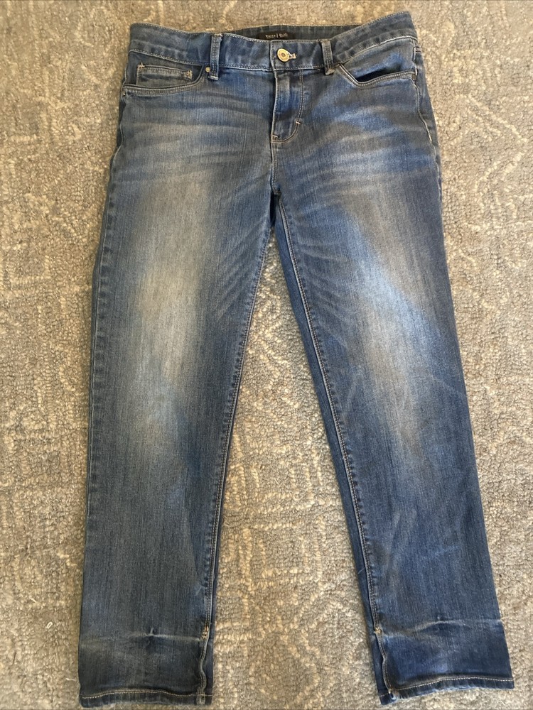 White House Black Market The Slim Crop Mid Rise Medium wash Blue Jeans  Size 6