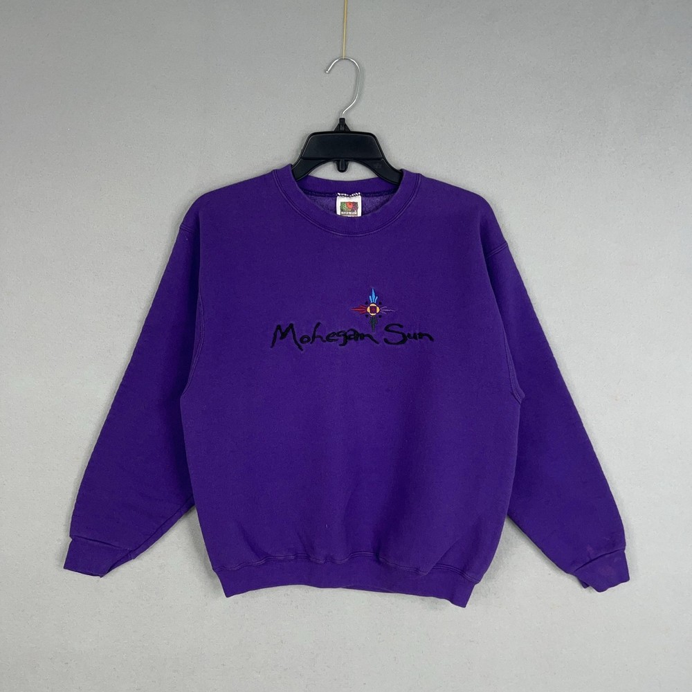 Vintage Mohegan Sun Sweatshirt Womens Medium Purple Fruit Of The Loom Casino