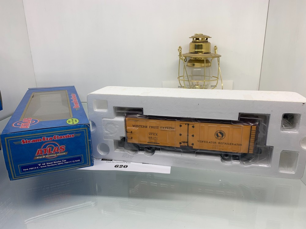 620 Atlas 40' Steel Reefer Car Great Northern Railway Plastic O Gauge 3 Rail