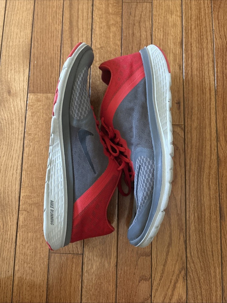 Nike Initiator Men's Athletic Running Sneakers Gray/Red/Black, Size 11