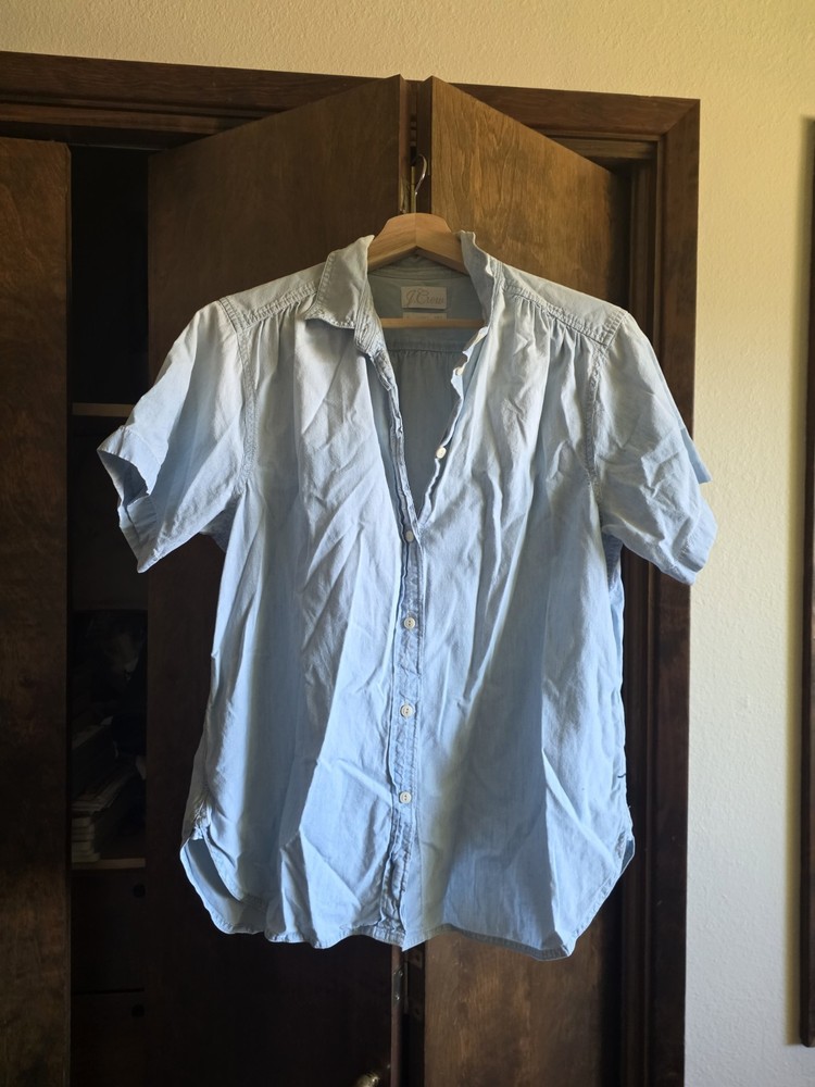 J.CREW Women's Short Sleeve CHAMBRAY BUTTON-DOWN SHIRT SIZE 10