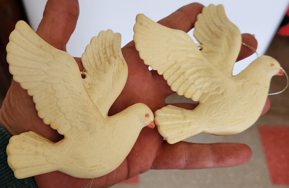 Vintage Hard Plastic Turtle Dove Christmas Ornaments Set Of Two