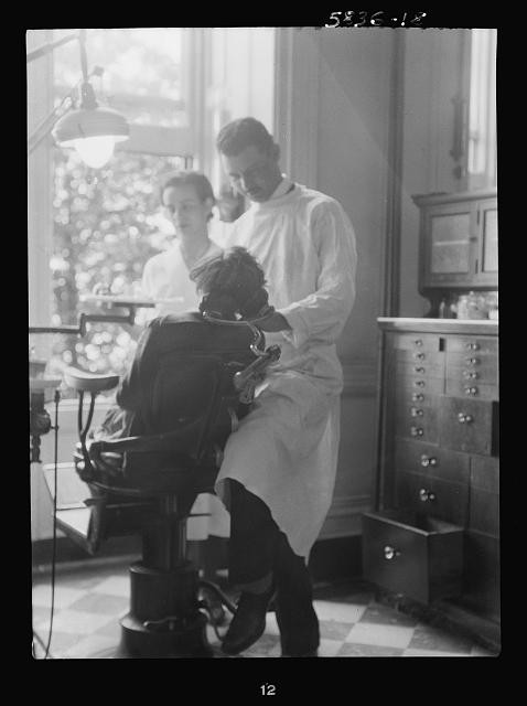Photo:Jewish Charity Barber Shop Children 1931 Haircut