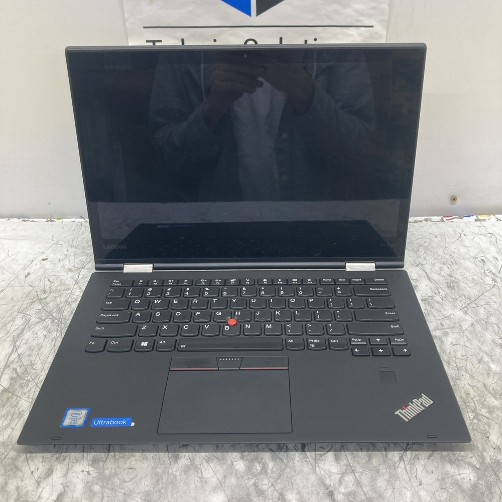 Lenovo ThinkPad X1 Yoga i7-7600U 2.80GHz 16GB no HDD Boot to BIOS cracked screen