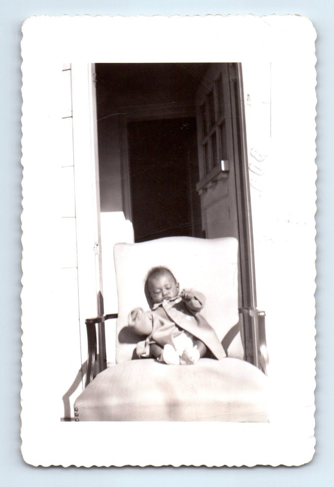 Old Vintage Photo BLACK AFRICAN AMERICAN TODDLER BOY SITTING IN CHAIR