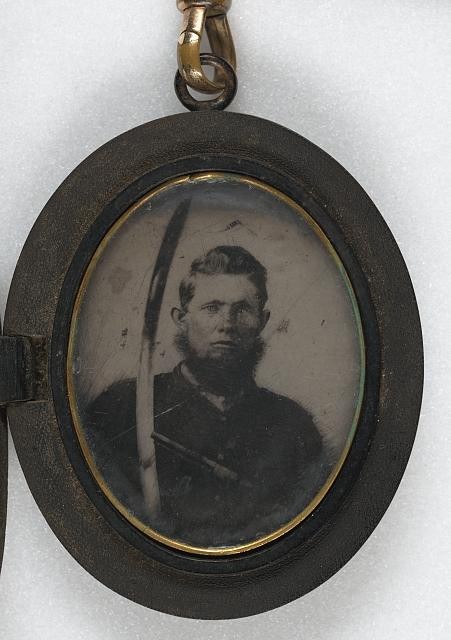 Union Soldier Civil War 1860s Locket Saber Revolver Braided Hair Mourning Photo