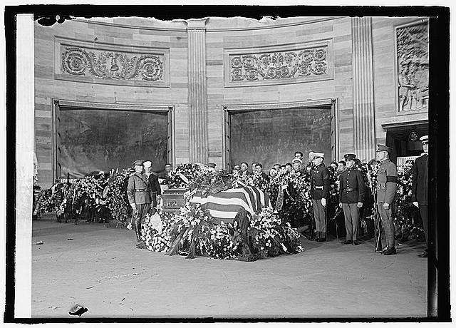 Photo:Washington D.C. 1923 Lying in State at Capitol Flag-Draped Casket