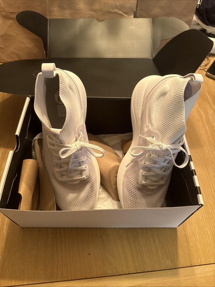 Lululemon Women's W Chargefeel Workout  Mid Size 9.5